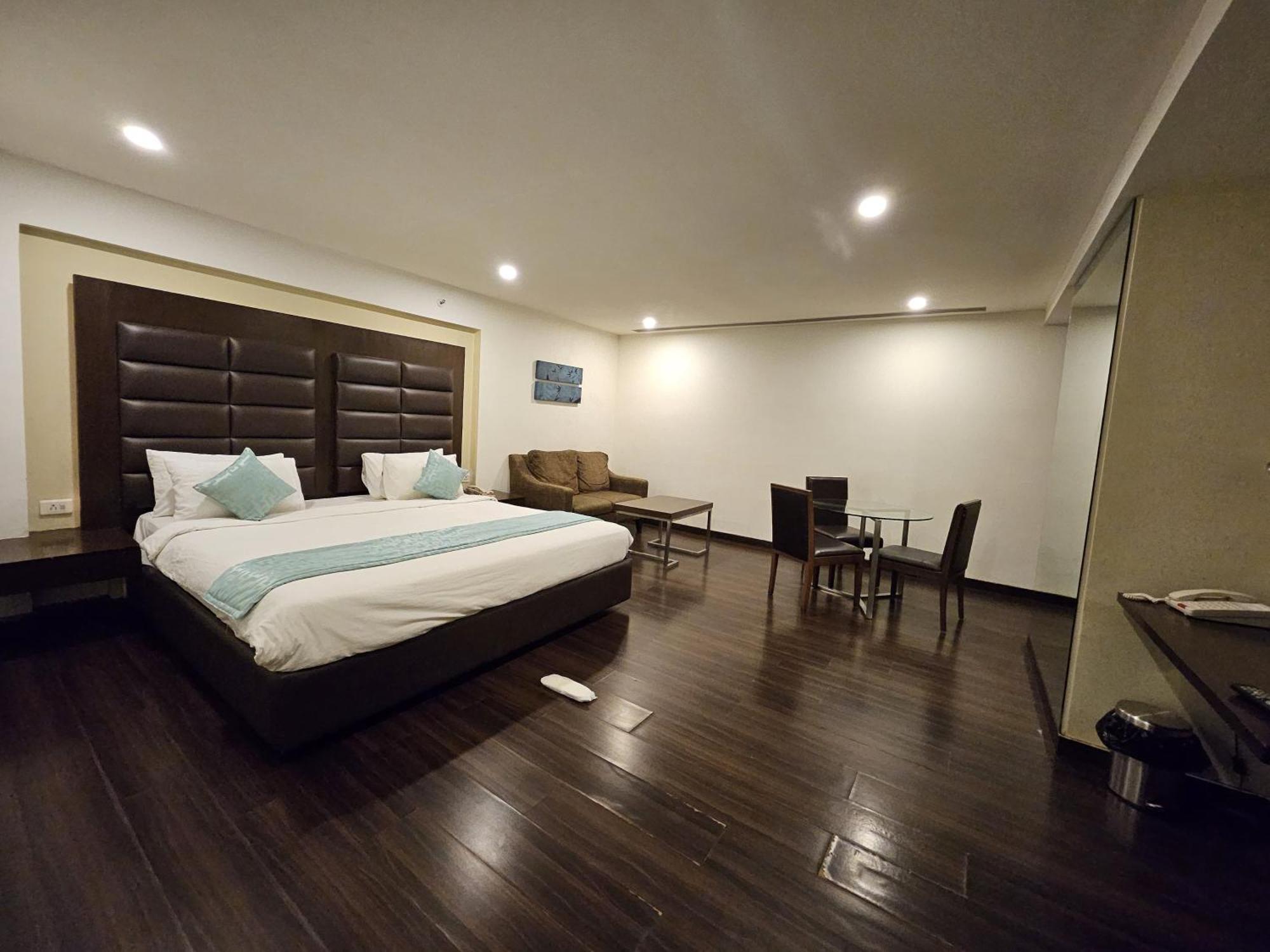 D R Utthama Nellore - Am Hotel Kollection Zewnętrze zdjęcie