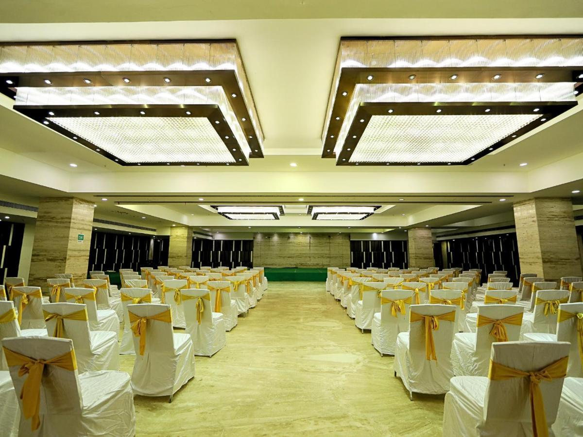 D R Utthama Nellore - Am Hotel Kollection Zewnętrze zdjęcie