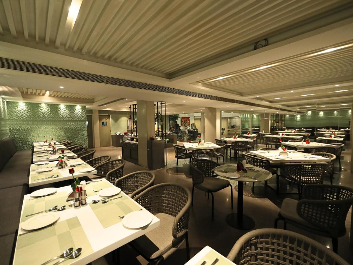 D R Utthama Nellore - Am Hotel Kollection Zewnętrze zdjęcie